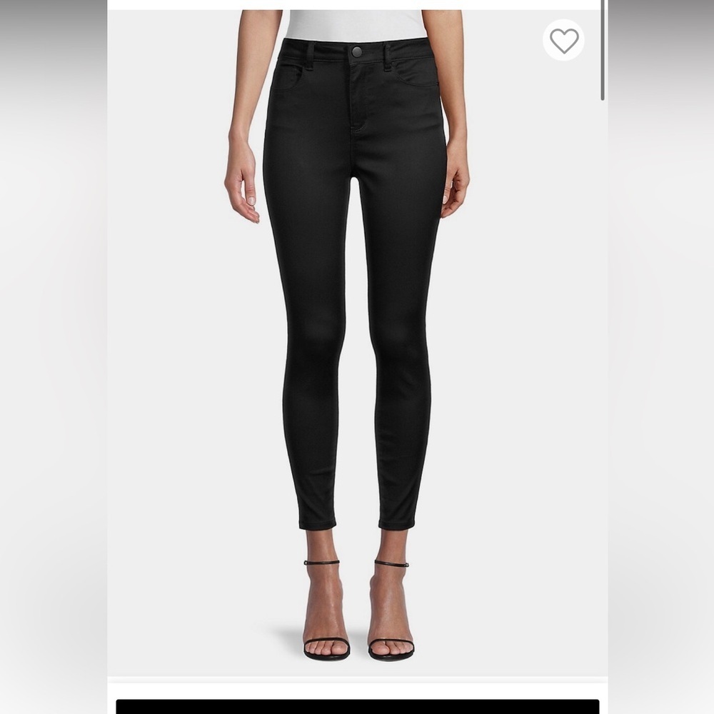 Design Lab

5-Pocket High Rise Skinny Jeans